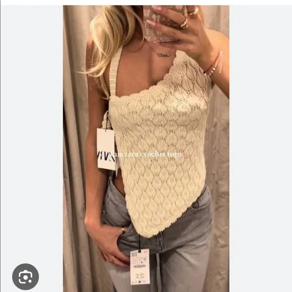 Asymmetrical backless crochet top - Picture 1 of 5